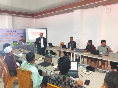 Diklat Guru YPWI Mamuju Berlangsung Semarak, Tingkatkan Kompetensi Pedagogik