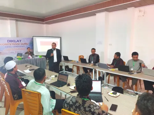 Diklat Guru YPWI Mamuju Berlangsung Semarak, Tingkatkan Kompetensi Pedagogik